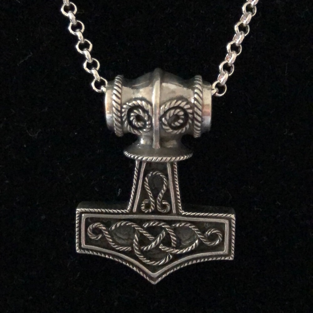Silver Thor hammer necklace